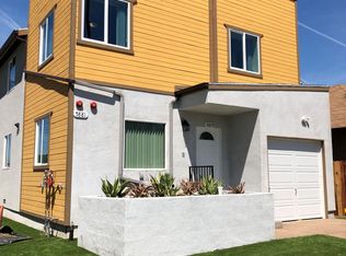 725 E 84th Pl, Los Angeles, CA 90001