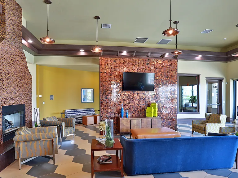 Bella Estancias Apartment Homes — Photo 31