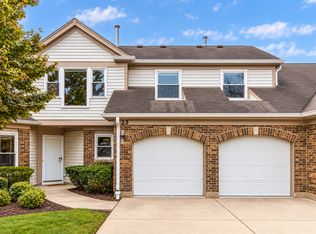 23 Willow Pkwy, Buffalo Grove, IL 60089
