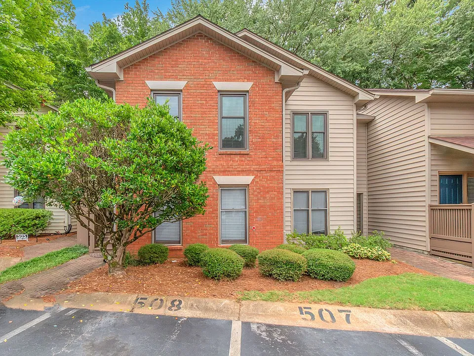 508 Garden Ct