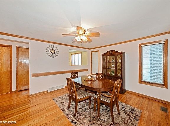 5th image of 3853 N Panama Ave
