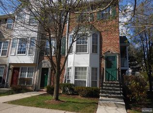 842 Juniper Way, Mahwah, NJ 07430