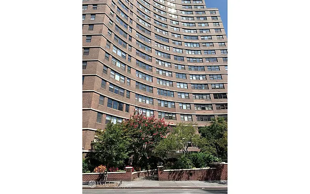 Sold by Douglas Elliman | media 10