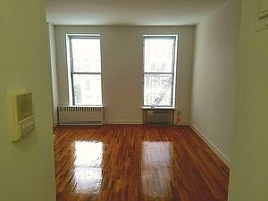 2nd image of 1667 1st Ave #1FF