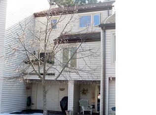 19 Tolland Bore, East Aurora, NY 14052