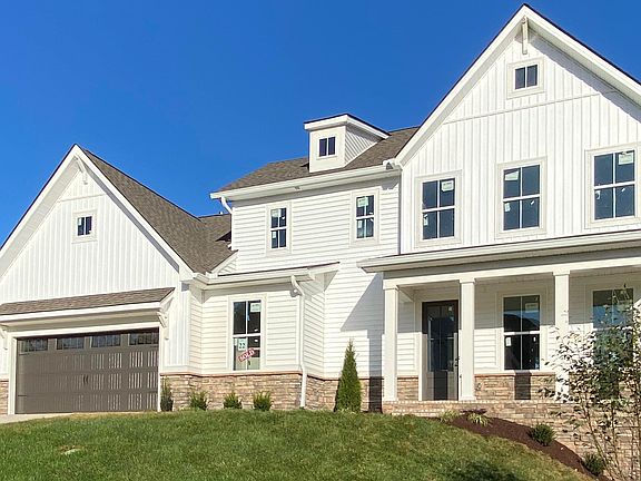 3rd image of 520 Vivian Lee Ln