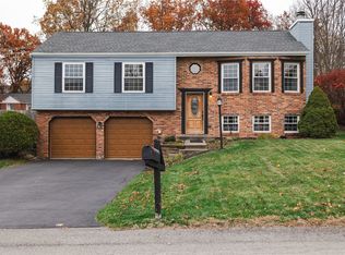 905 Glenwood Ct, Cranberry Township, PA 16066
