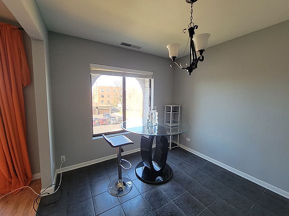 3rd image of 2150 Valencia Dr APT 304A