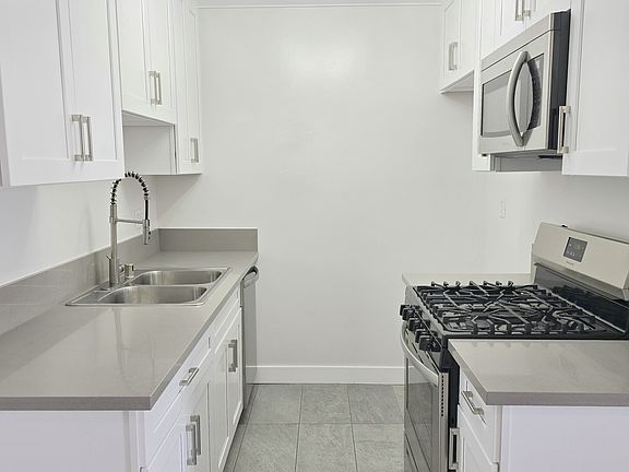2nd image of 2315 N Frederic St #L-12