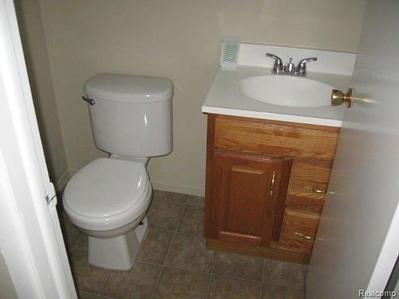 2nd image of 2679 Lovington Dr