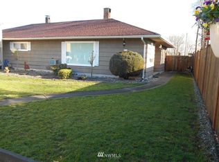 314 Van Trump St NE, Yelm, WA 98597