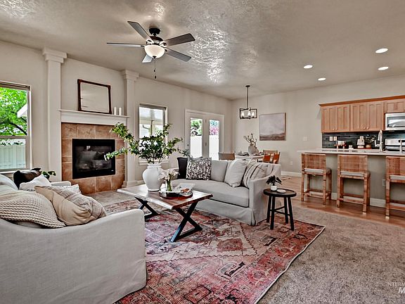 2nd image of 8203 N Sunbelt Ave