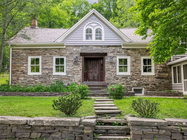 50 Rose Hill Rd