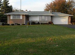 255 W Kessler Cowlesville Rd, Tipp City, OH 45371
