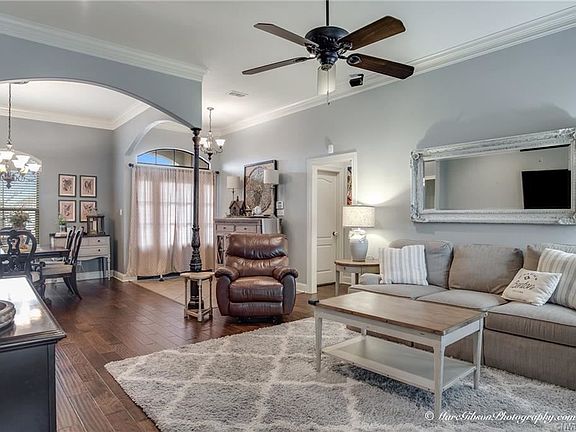 4th image of 4243 Parkridge Dr