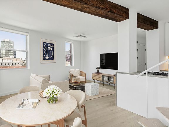 4th image of 350 W 14th St #Penthouse C