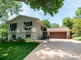 10332 Wyoming Ave S, Bloomington, MN 55438