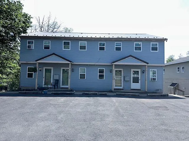 1251 Mount Hope Ave #B — Photo 1