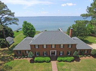 378 Mosquito Beach Ln, White Stone, VA 22578