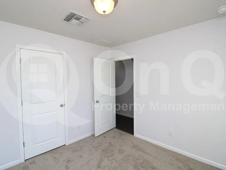 286 E Bobcat Pl — Photo 13