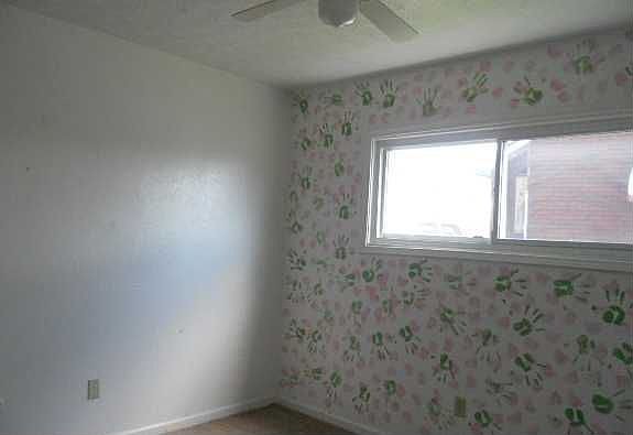 4th image of 2039 Auburndale Ave