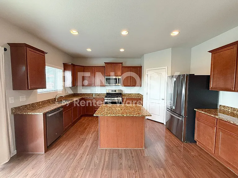 4738 E 95th Ave — Photo 15