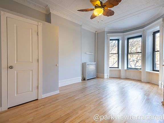 3rd image of 562 48th St Floor 2