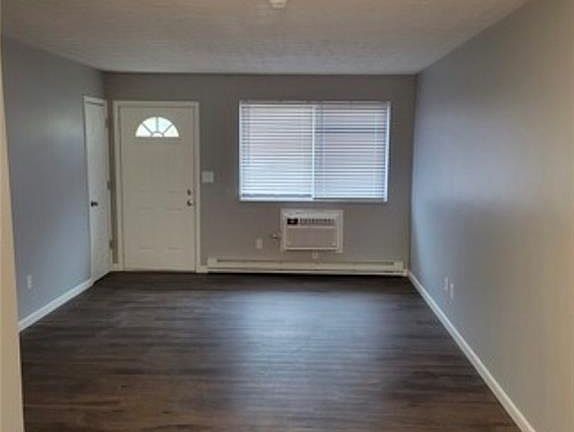 4th image of 1107 Dunaway St