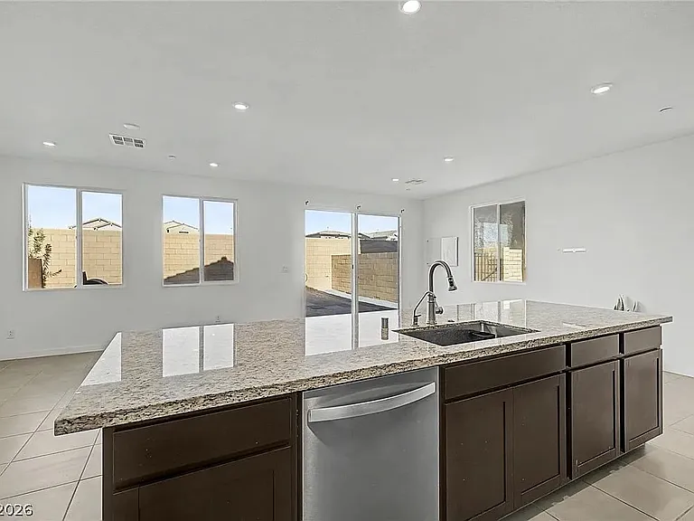 874 Pointe Arbor St — Photo 24