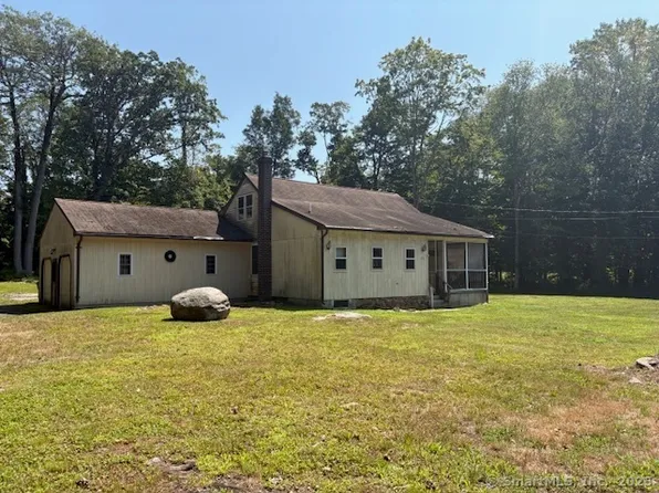 212 Bear Hill Road, Bethany, CT 06524