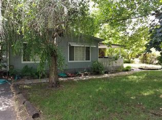 220 Upper River Rd, Gold Hill, OR 97525