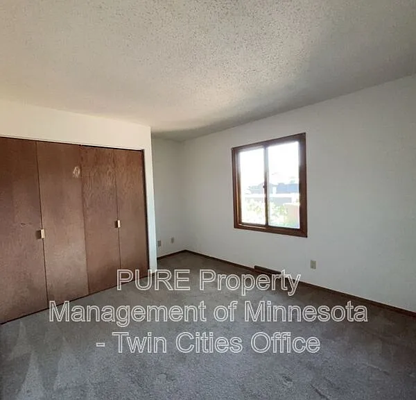 1514 N Timber Rdg — Photo 16