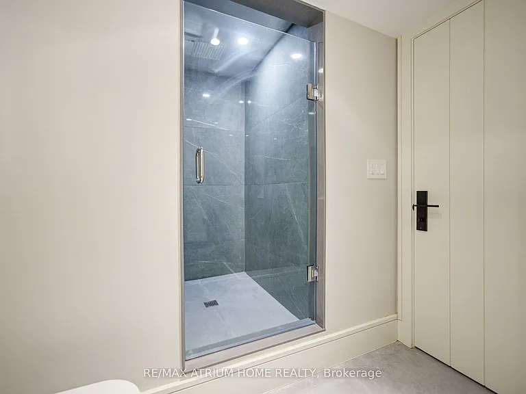 6 Hillholm Rd — Photo 24