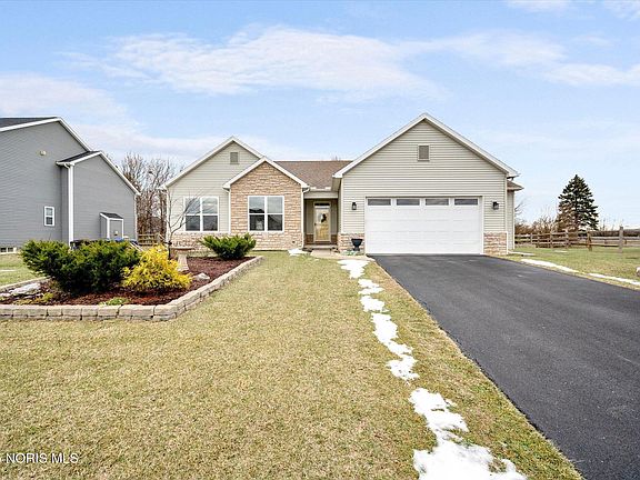 3rd image of 11023 Bay Trace Dr