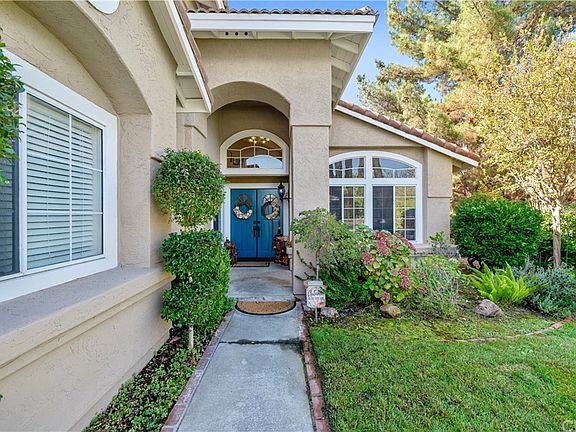 3rd image of 40501 Calle Medusa