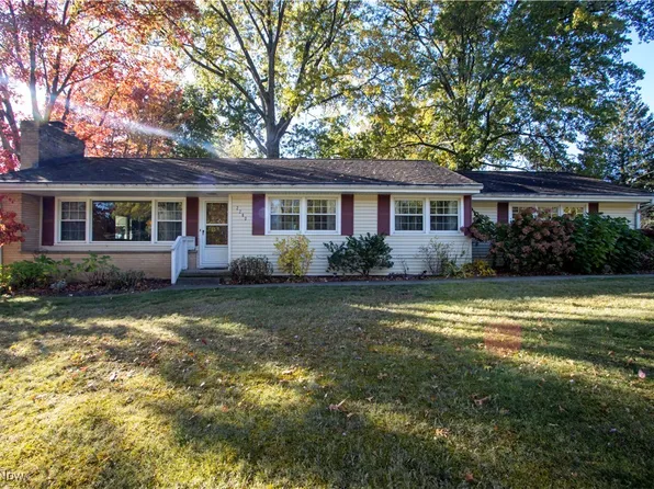 2280 Friar Tuck Cir, Wooster, OH 44691