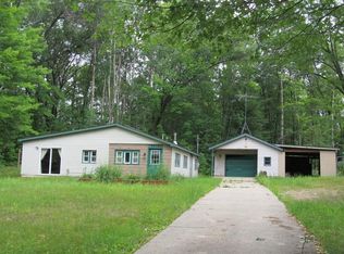 6815 E Gladwin Rd, Harrison, MI 48625