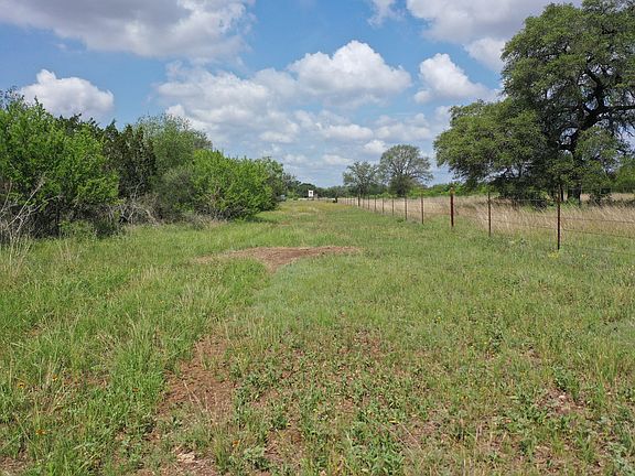 3rd image of 396/- Acres Quihi Oaks Ranch Medina County Cres #265