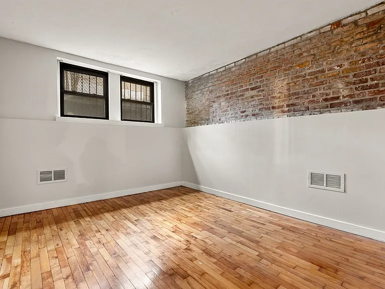 1400 Commonwealth Ave #2 — Photo 1