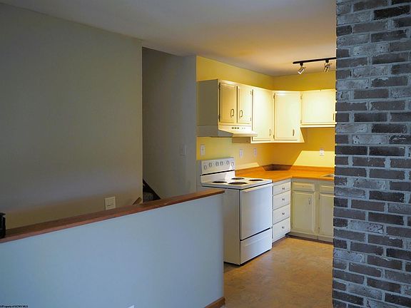 4th image of 1018 E Brookside Dr