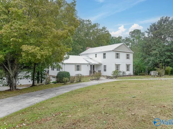 958 Greenwood Dr NW, Arab, AL 35016