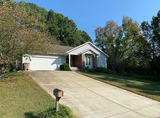 1807 Sutherland Dr, Forrest City, AR 72335