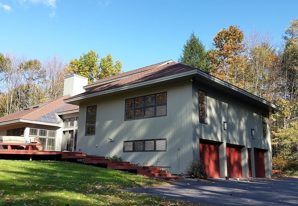 2nd image of 81 Meadow Wood Dr