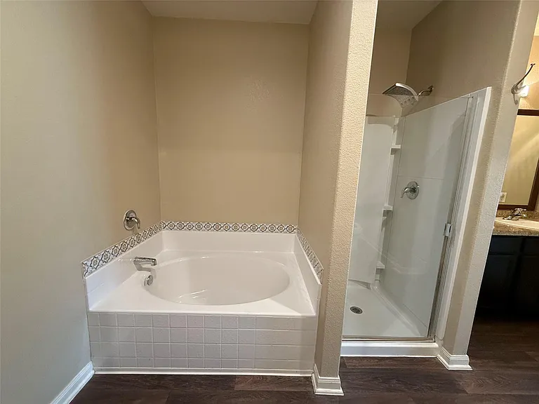 216 Continental Ave — Photo 17