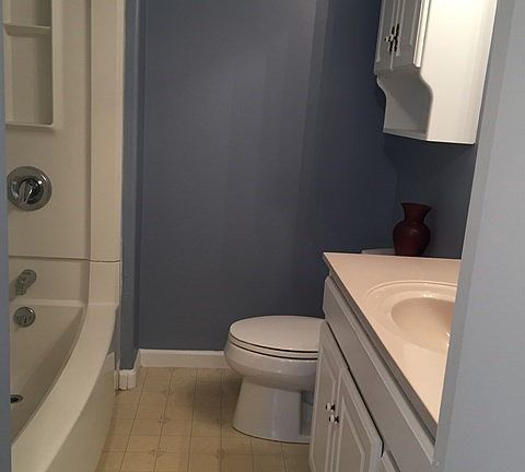 4th image of 809 Hulett St