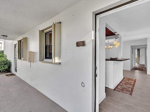2nd image of 524 Osprey Dr APT 11B
