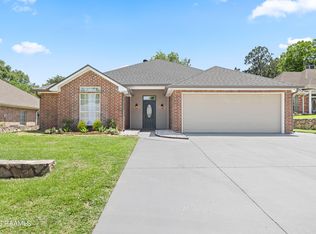 707 Burlington Cir, Broussard, LA 70518