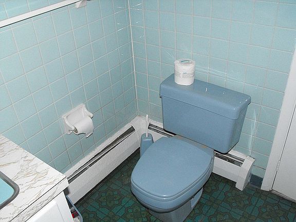 bathroom commode