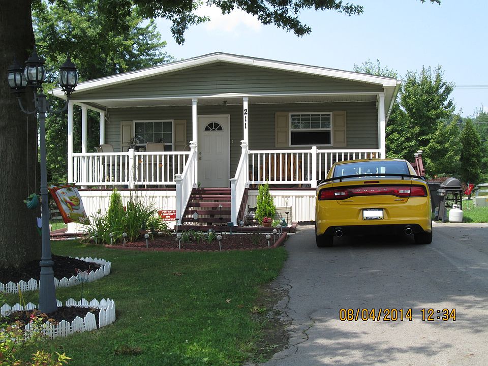 1st image of 211 North Ct