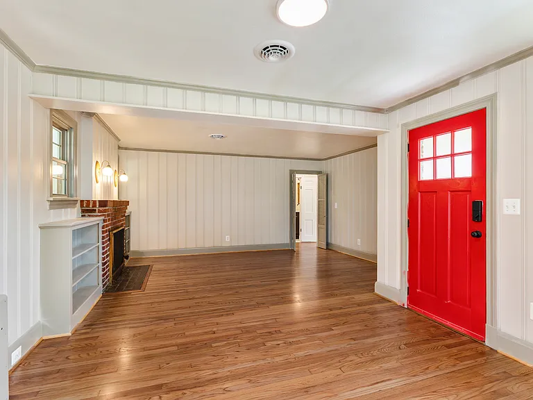 1708 Willow Ave — Photo 9